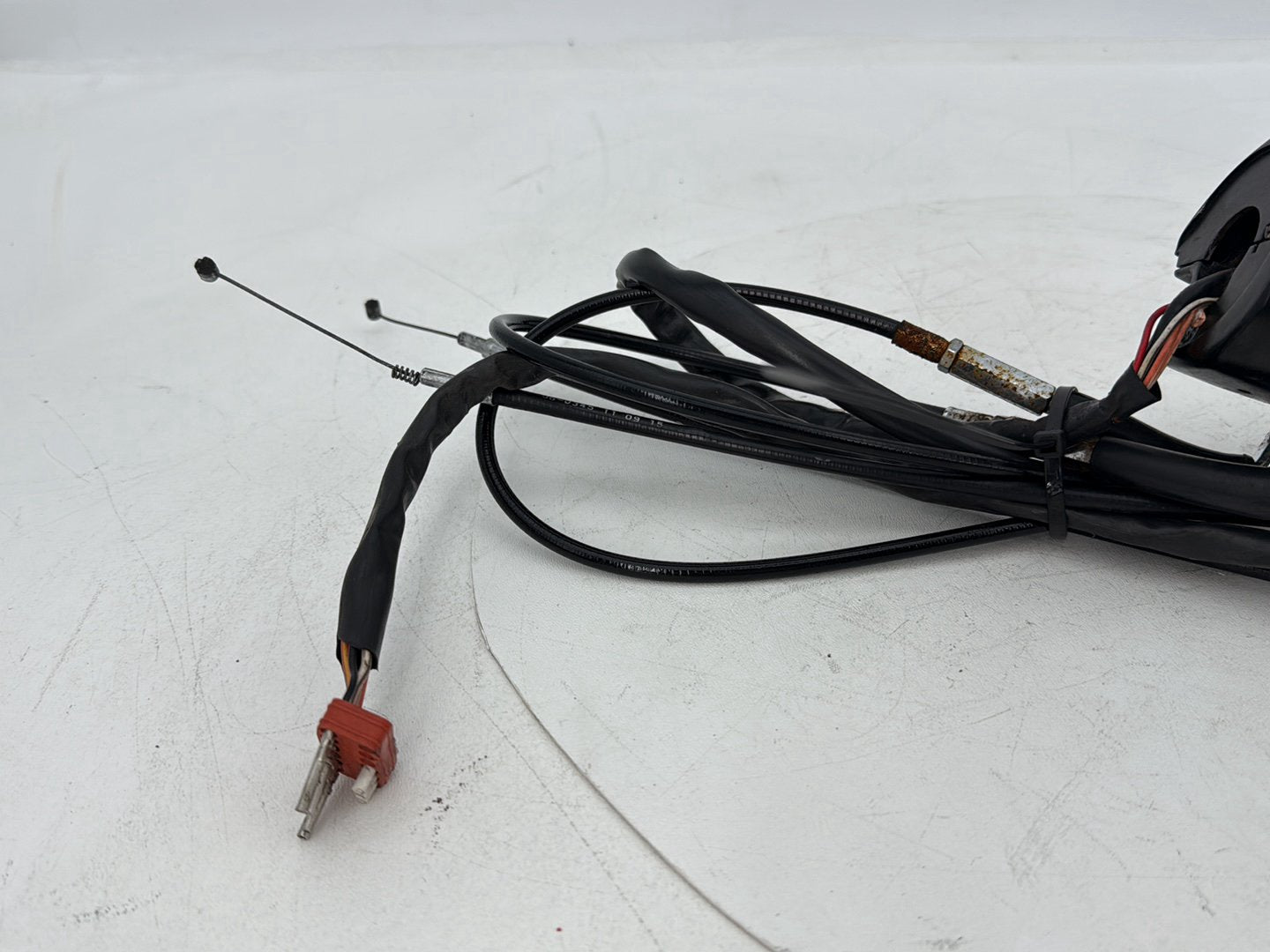 1999 - 2006 Harley-Davidson Touring Road King Police Right Engine Start Kill Switches Controls 71684-06A