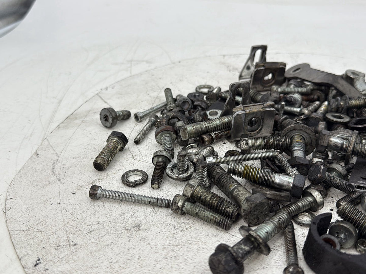 00 Harley Touring FLHTCUI Electra Glide Ultra OEM Hardware Bolts Nuts & Brackets