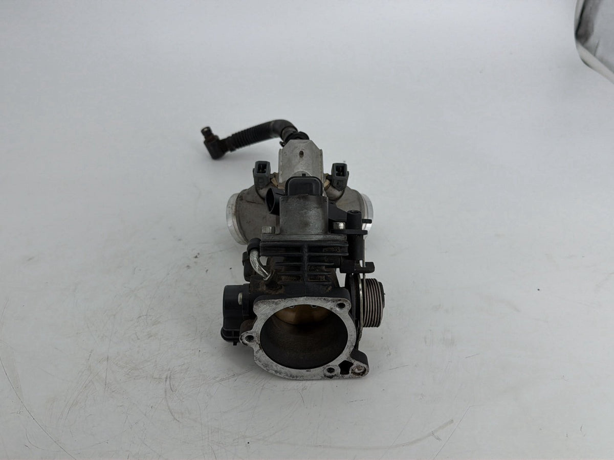2005 Harley Touring Electra Glide Ultra OEM Engine Intake Manifold Throttle Body