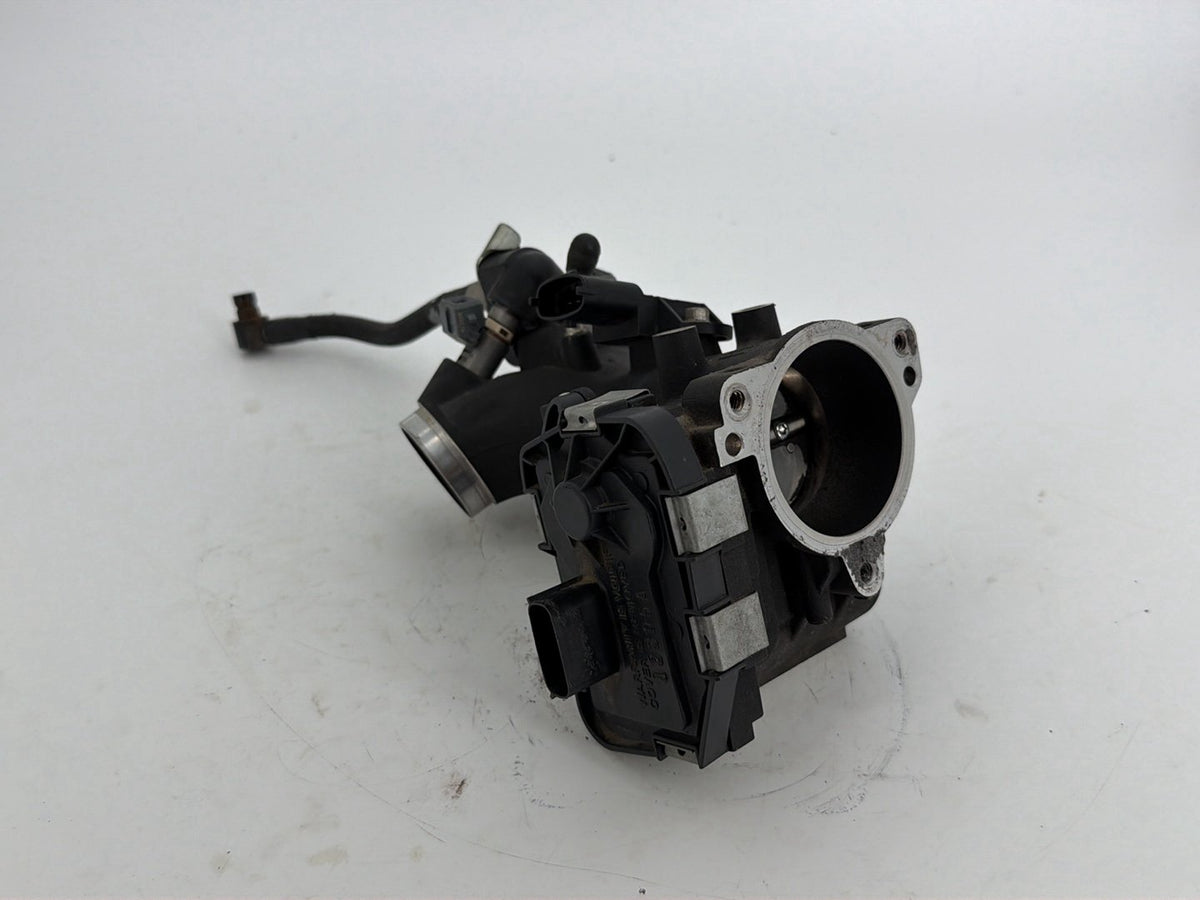 2013 Harley Touring FLHTK Glide Ultra OEM Engine Intake Manifold Throttle Body