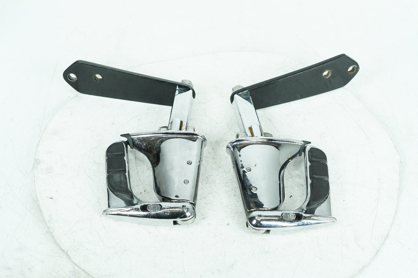 1999 - 2006 Harley-Davidson Dyna Super Glide Left & Right Driver Step Foot Rest Pegs  	49354-01