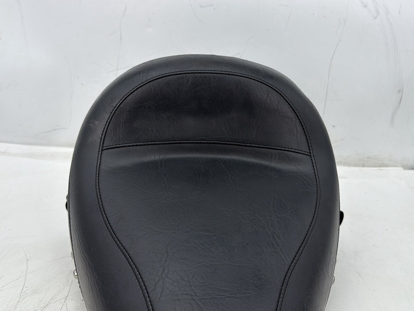 97 Harley Softail FLSTC Heritage Classic Rider Driver Solo Seat Pillion MUSTANG