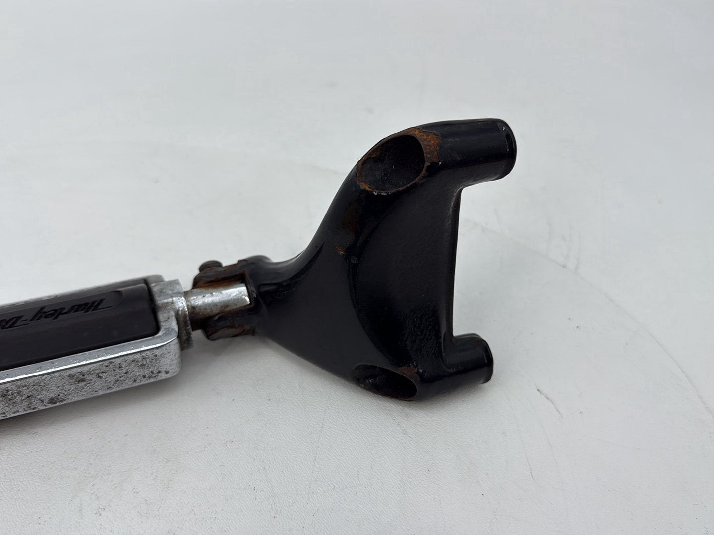 2004 - 2013 Harley-Davidson Sportster 883 Custom Left & Right Driver Step Foot Rest Pegs 42652-04