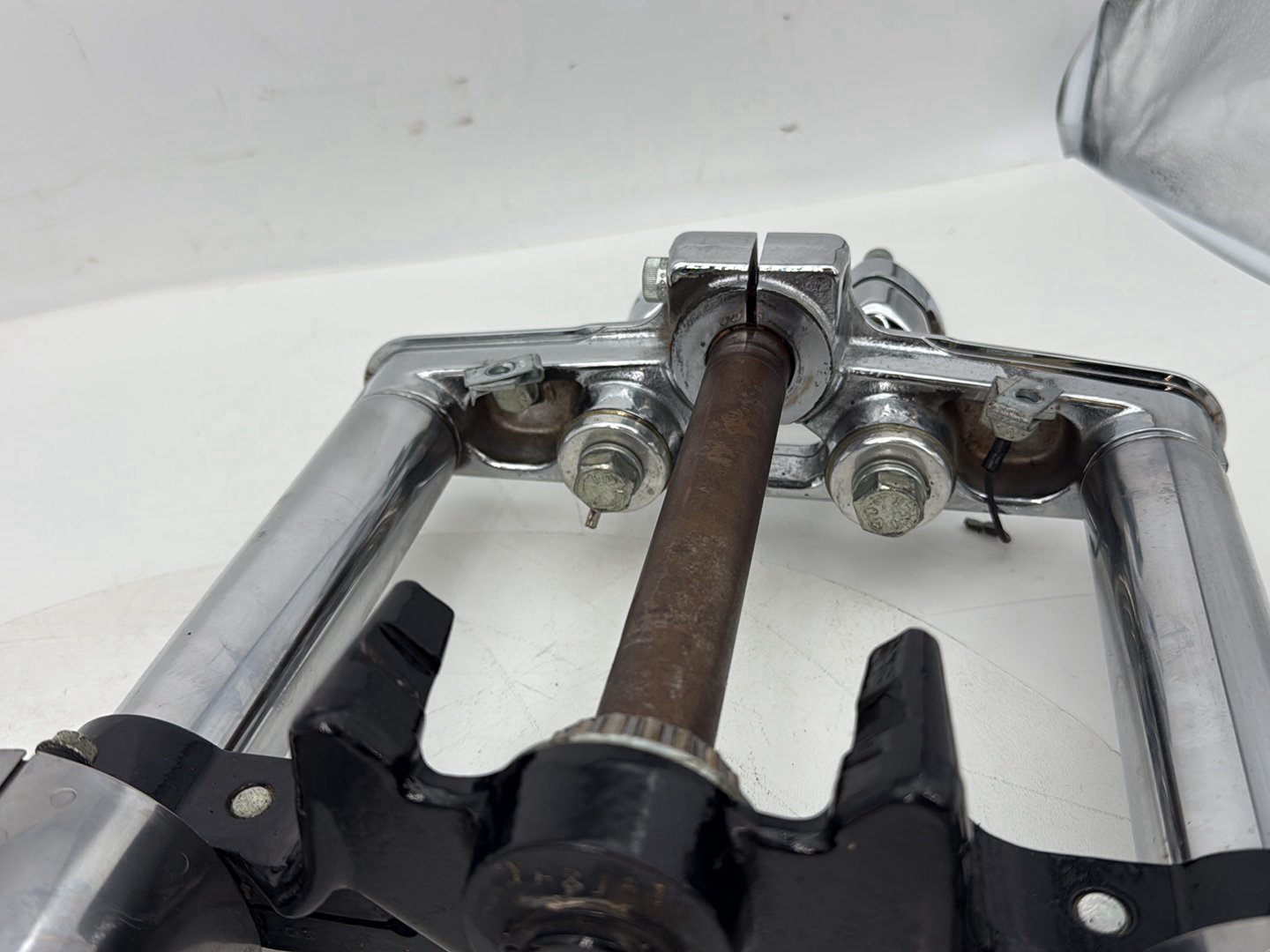 1999 - 2006 Harley-Davidson Softail Heritage Front Triple Tree Set & LH RH Fork Legs Sliders 45605-00 ,  45930-00