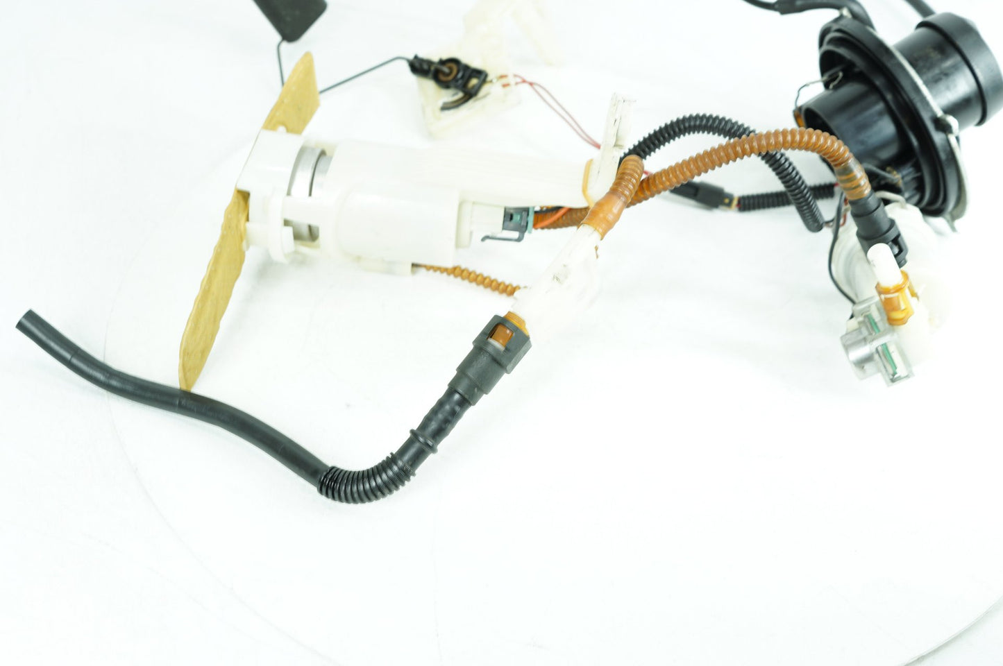 2007 - 2012 Harley-Davidson Touring Electra Glide Ultra Fuel Pump Gas Gasoline Petrol Sending 62908-08