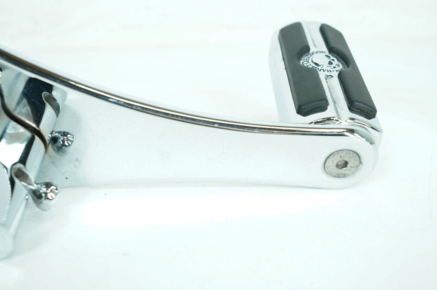 2008 - 2016 Harley-Davidson Touring Electra Glide Ultra Rear Passenger 1 Foot Peg Step Rest 54157-10