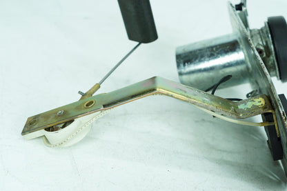 1984 - 1998 Harley-Davidson Touring Road Glide Fuel Petrol Gas Pump Top Plate Cover 75069-95