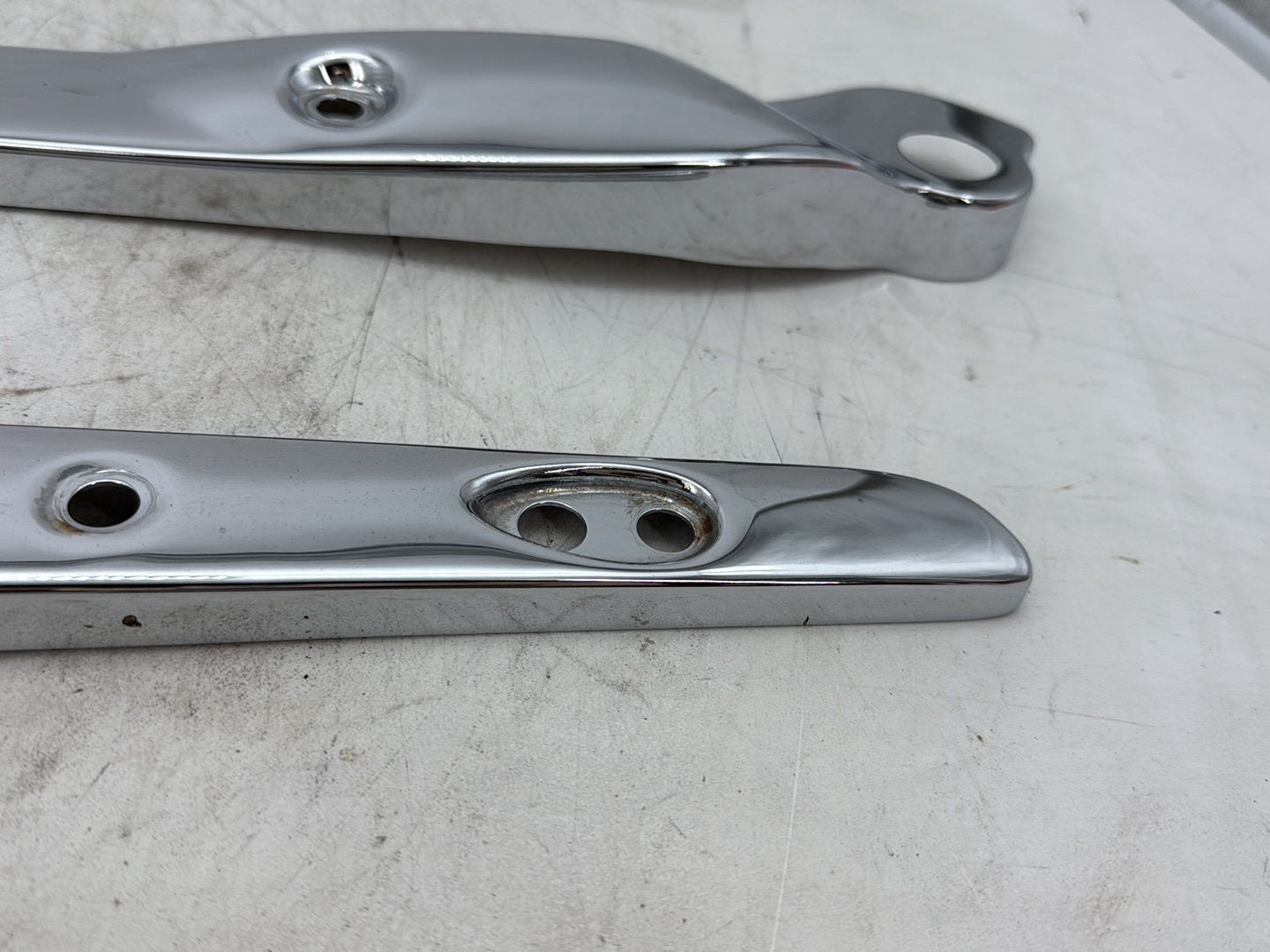 2012 Harley Dyna FXDF Fat Bob OEM Rear Left & Right Fender Support Bracket
