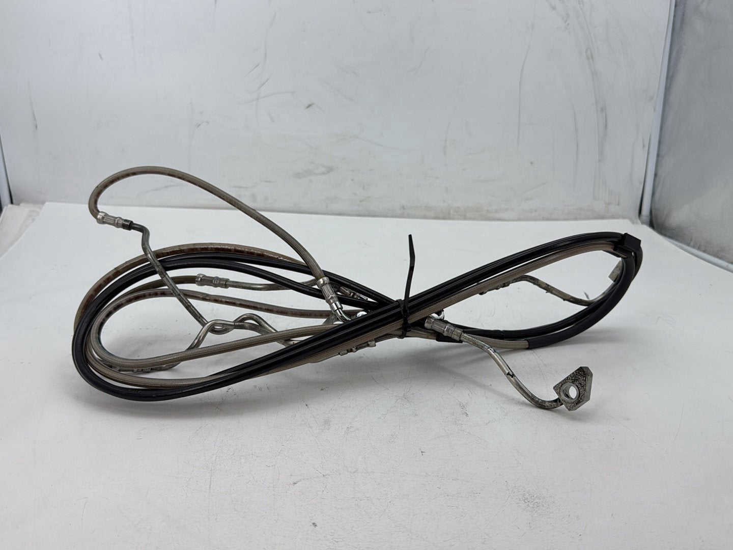 2014 Harley Electra Glide Touring CVO Screamin Eagle OEM Front Brake Hose Line Pipe ABS