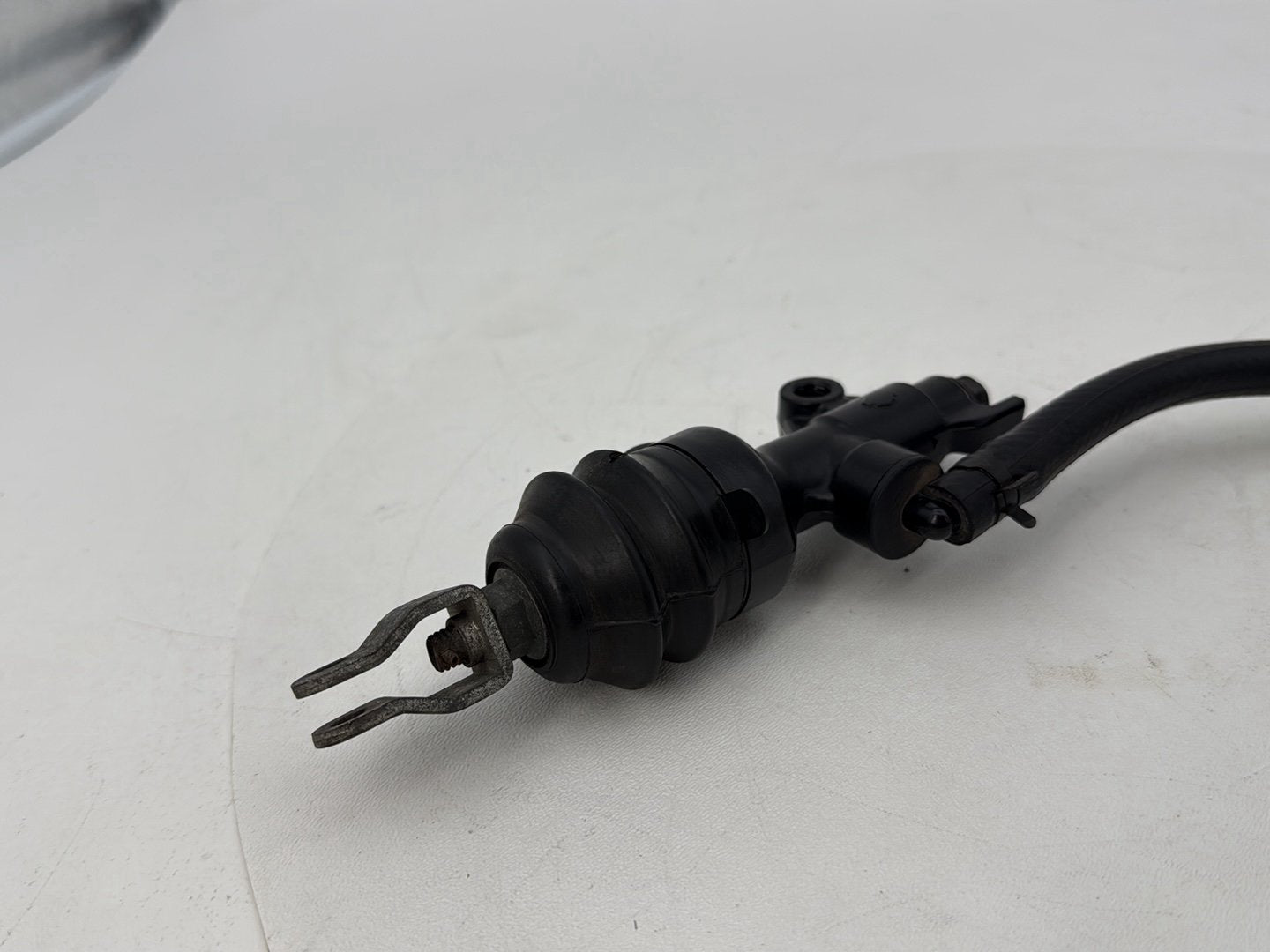 2004 - 2013 Harley-Davidson Sportster 883 Custom Rear Brake Line Master Cylinder Reservoir Tank  	42521-07