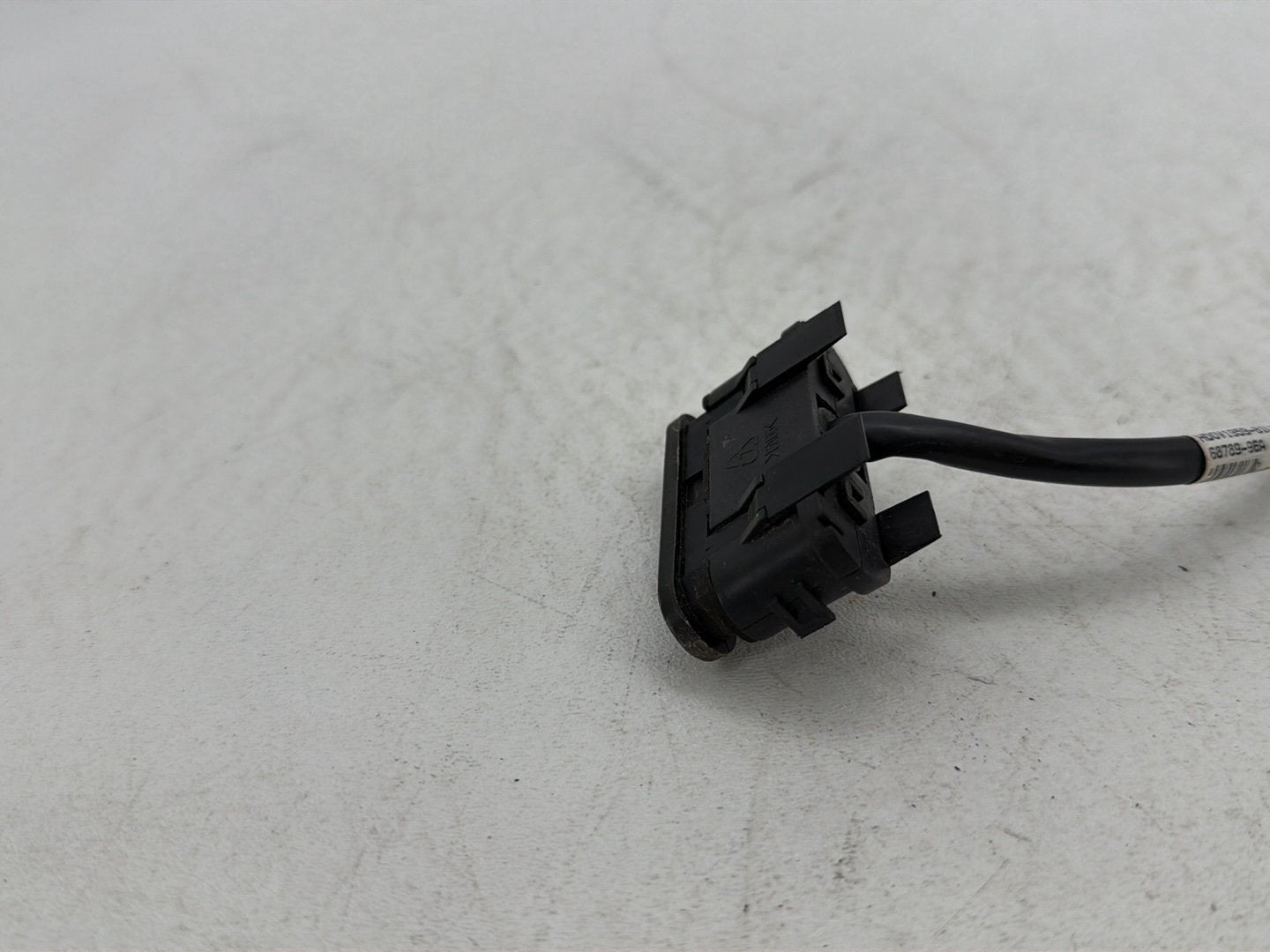 2009 Harley Dyna Street Bob FXDB OEM Dash Indicator Lamp Wire Plug In