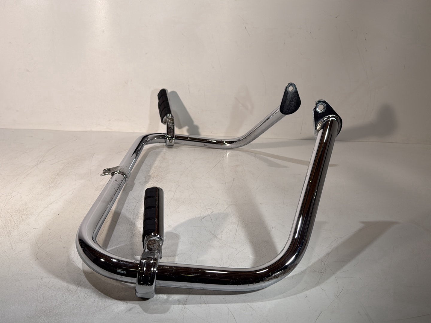 2007 - 2012 Harley-Davidson Touring Street Glide Front Engine Crash Highway Bar Guard w/ Foot Pegs