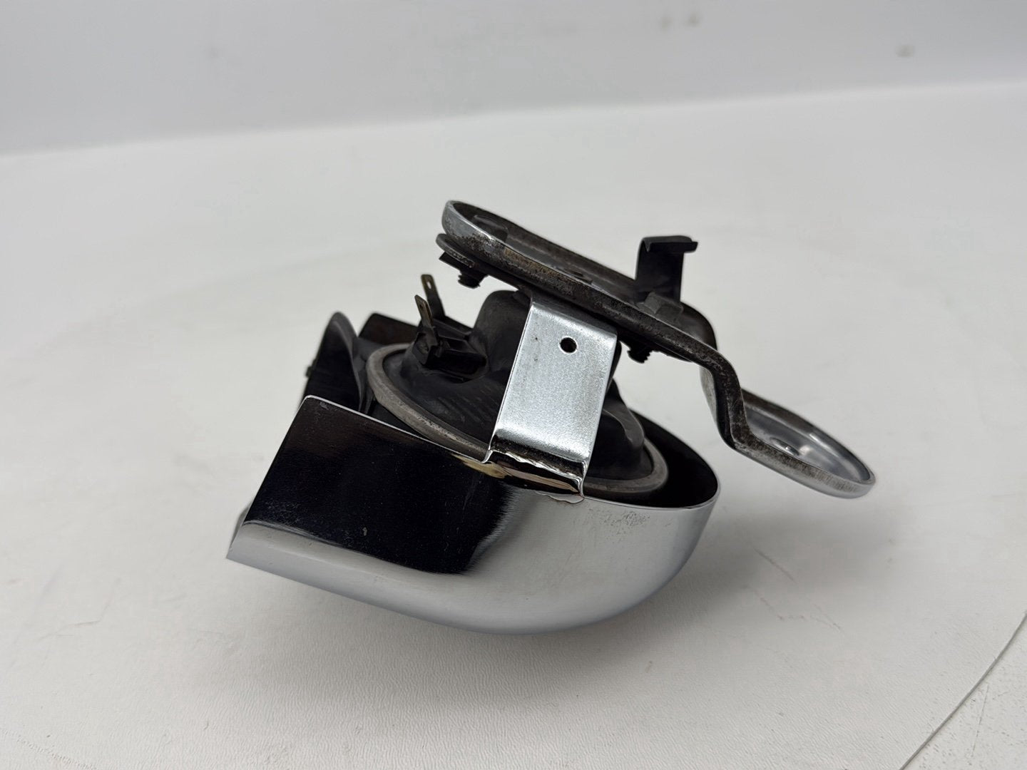 2004 - 2013 Harley-Davidson Sportster 883 Custom Horn Signal Klaxon Chrome Cover 69012-93A