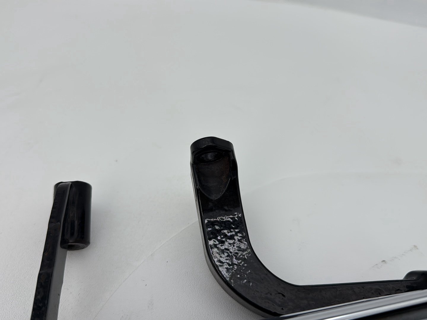 2007 - 2011 Harley-Davidson Touring Street Glide Left Right Driver Floorboard Foot Rest 50684-04