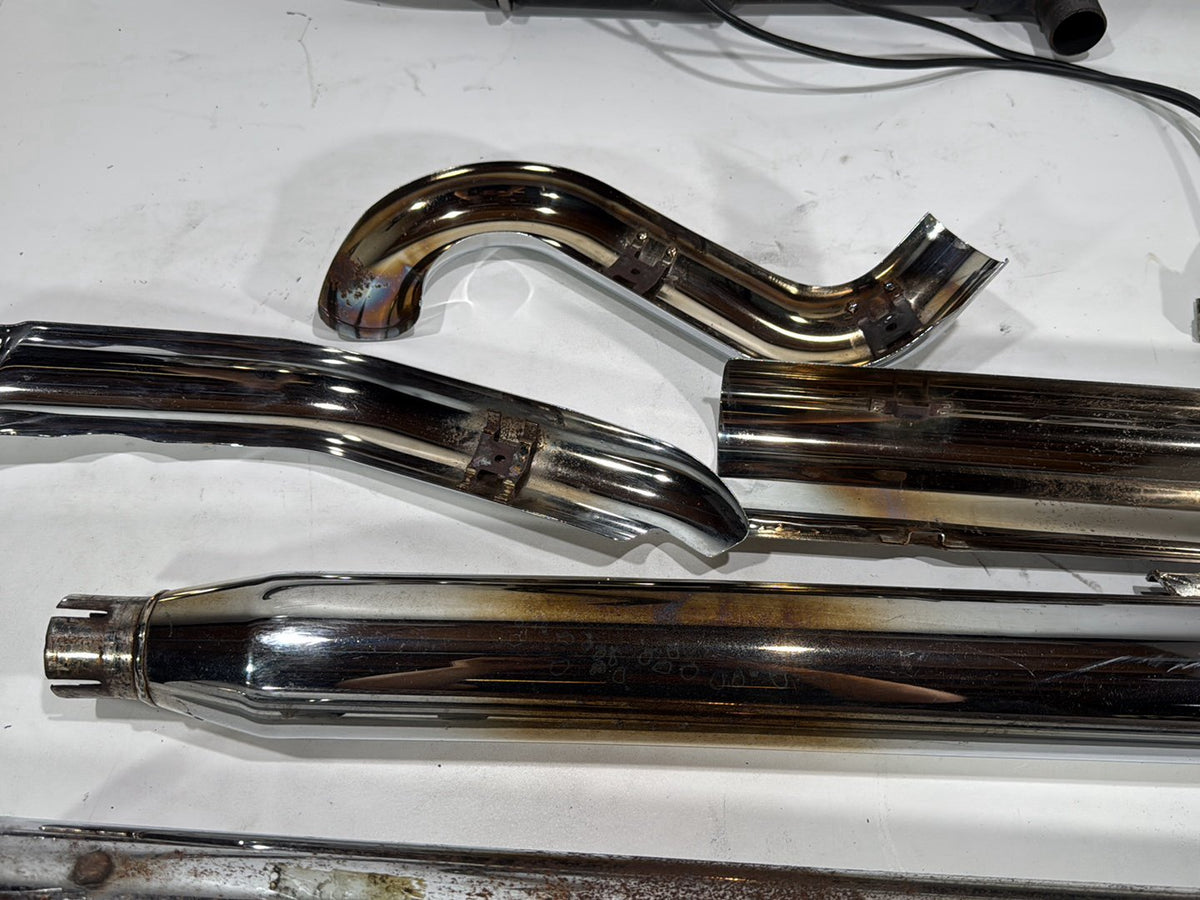 2010 Harley Electra Glide Touring Ultra FLHTCU OEM Exhaust Header Pipes Muffler