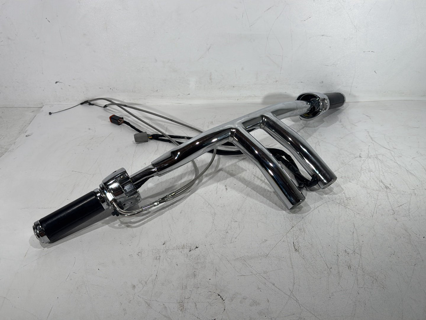 2003 Harley Dyna Wide Glide FXDWG OEM Handlebars Left Right Switches Controls