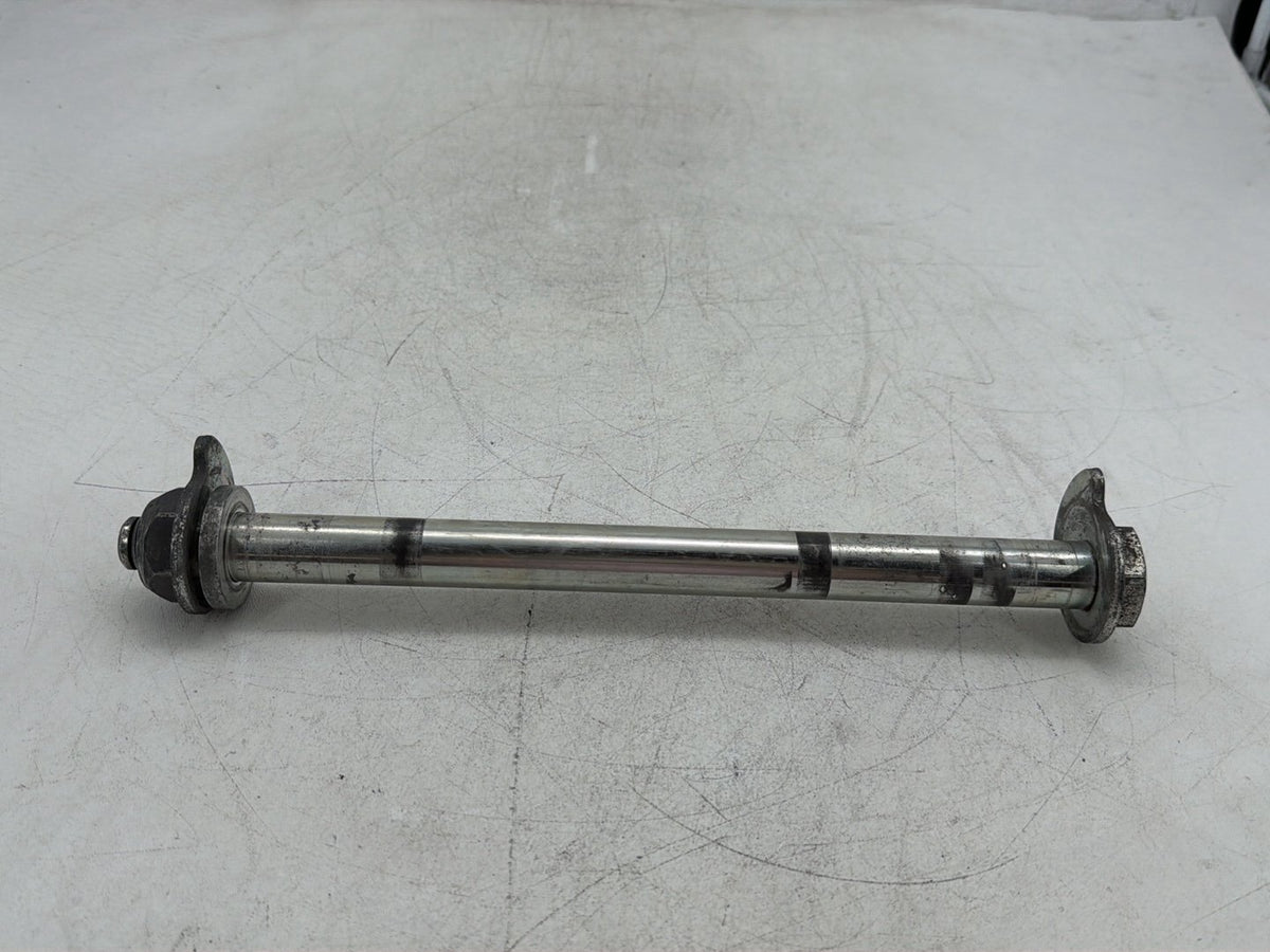 2013 Harley Electra Glide Touring CVO Screamin Eagle Rear Wheel Axle Bolt Shaft