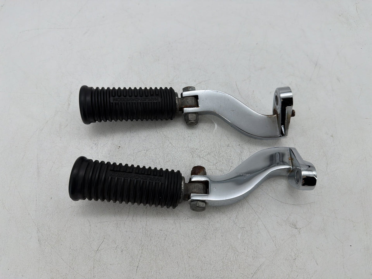2002 Harley Electra Glide Touring FLHT OEM Passenger Left & Right Foot Pegs