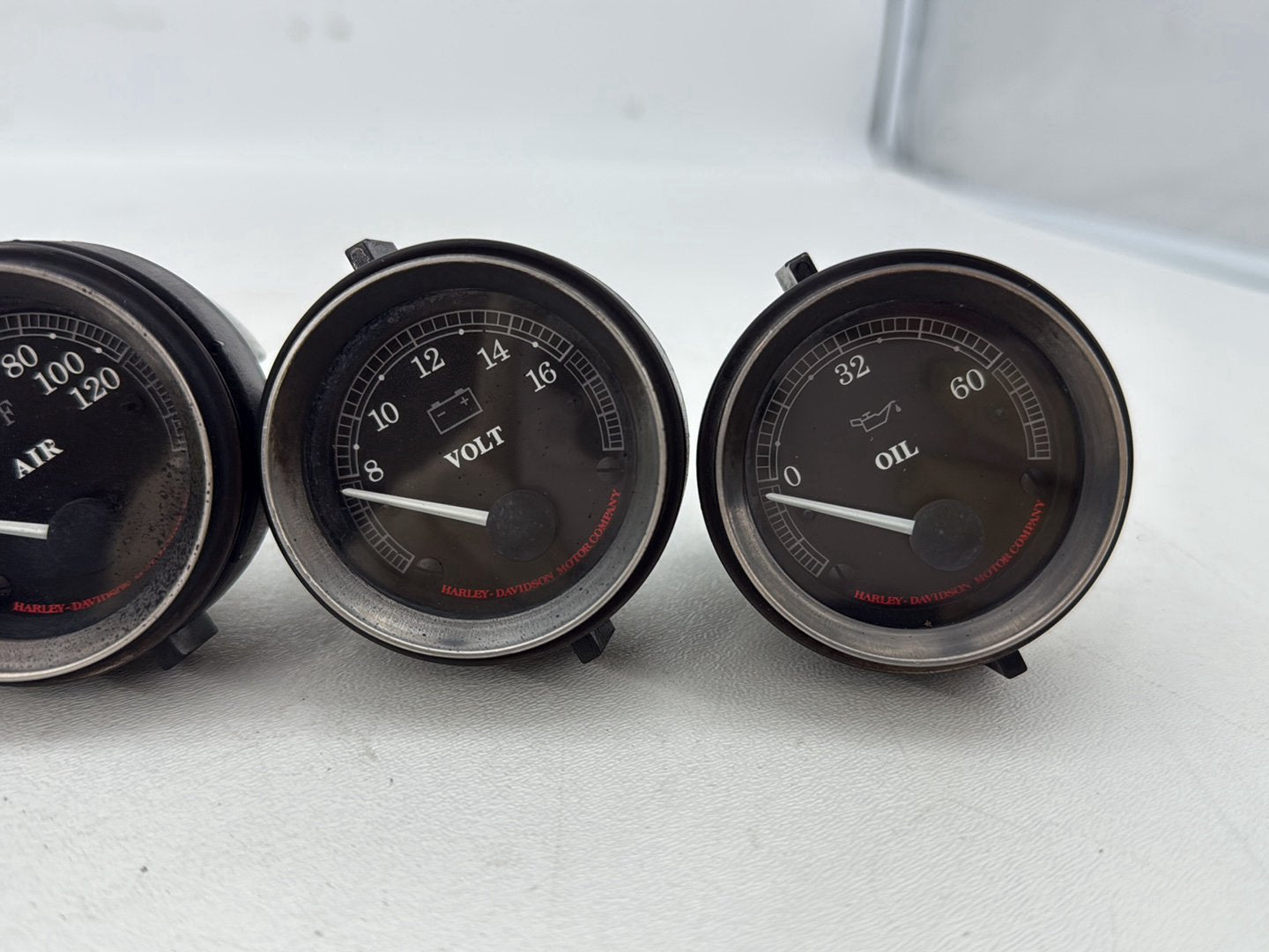 2007 - 2011 Harley-Davidson Touring Electra Glide Ultra Air Oil Volt Fuel Tacho Speedo Gauges 67349-08