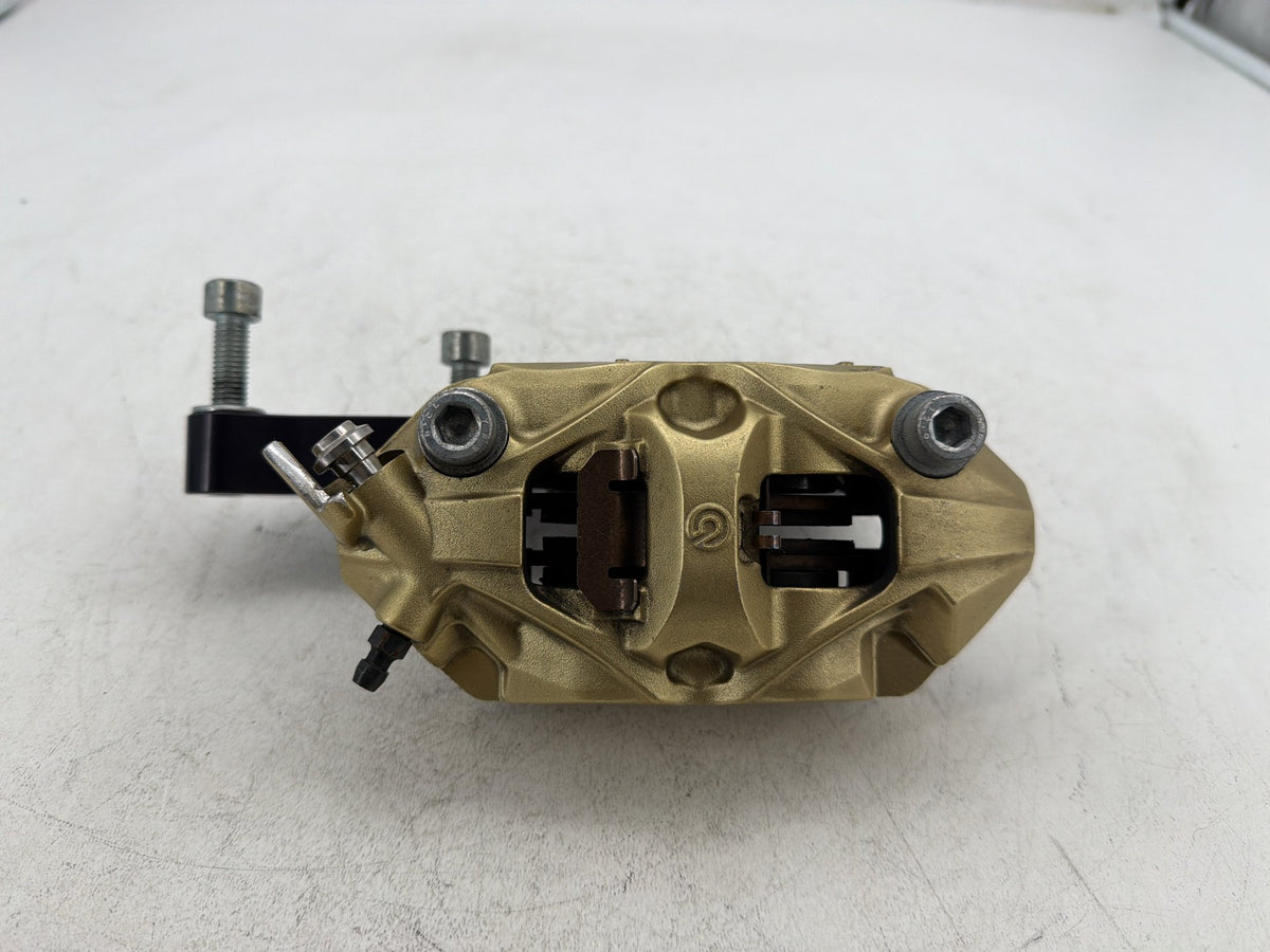 2006 Harley Street Glide Touring FLHX Front Right 1 Brake Caliper Brembo