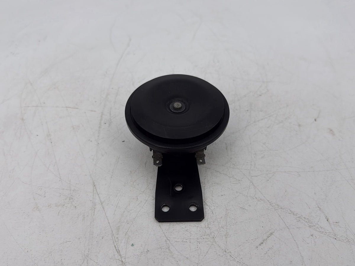 2006 Harley Sportster XL883C 883 Custom OEM Signal Horn Klaxon Beep 69043-96A