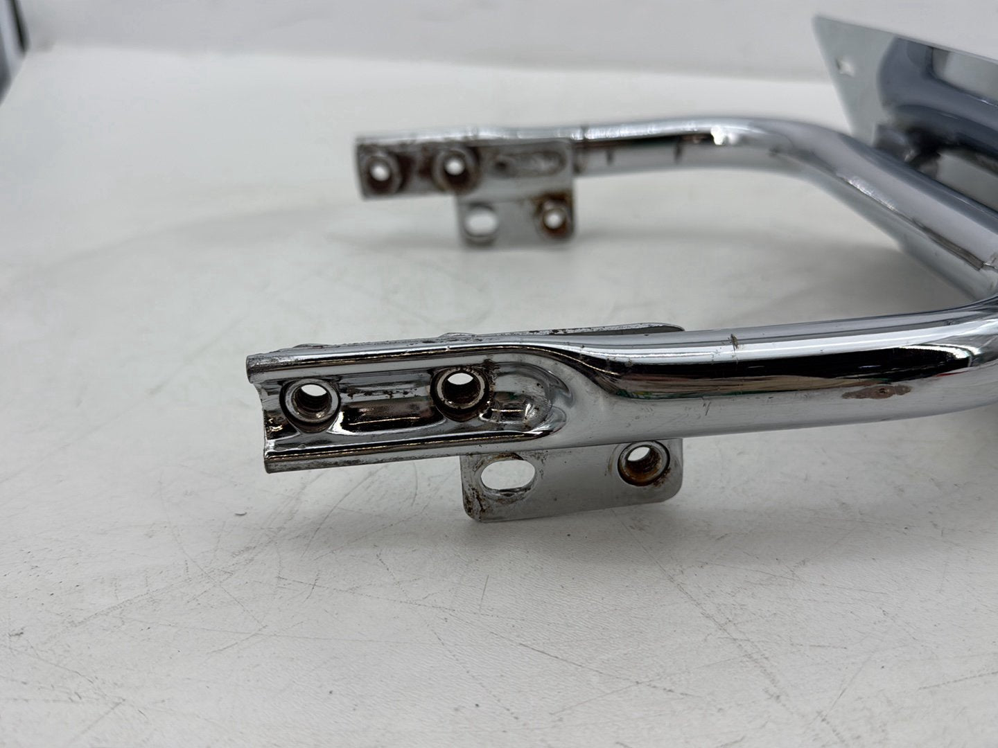 2008 Harley Electra Glide Touring Ultra FLHTCUI OEM Rear License Plate Support Bar Holder