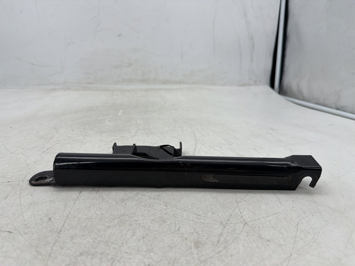 2001 Harley Fat Boy Softail FLSTFI OEM Seat Bracket Mount Support Mounting