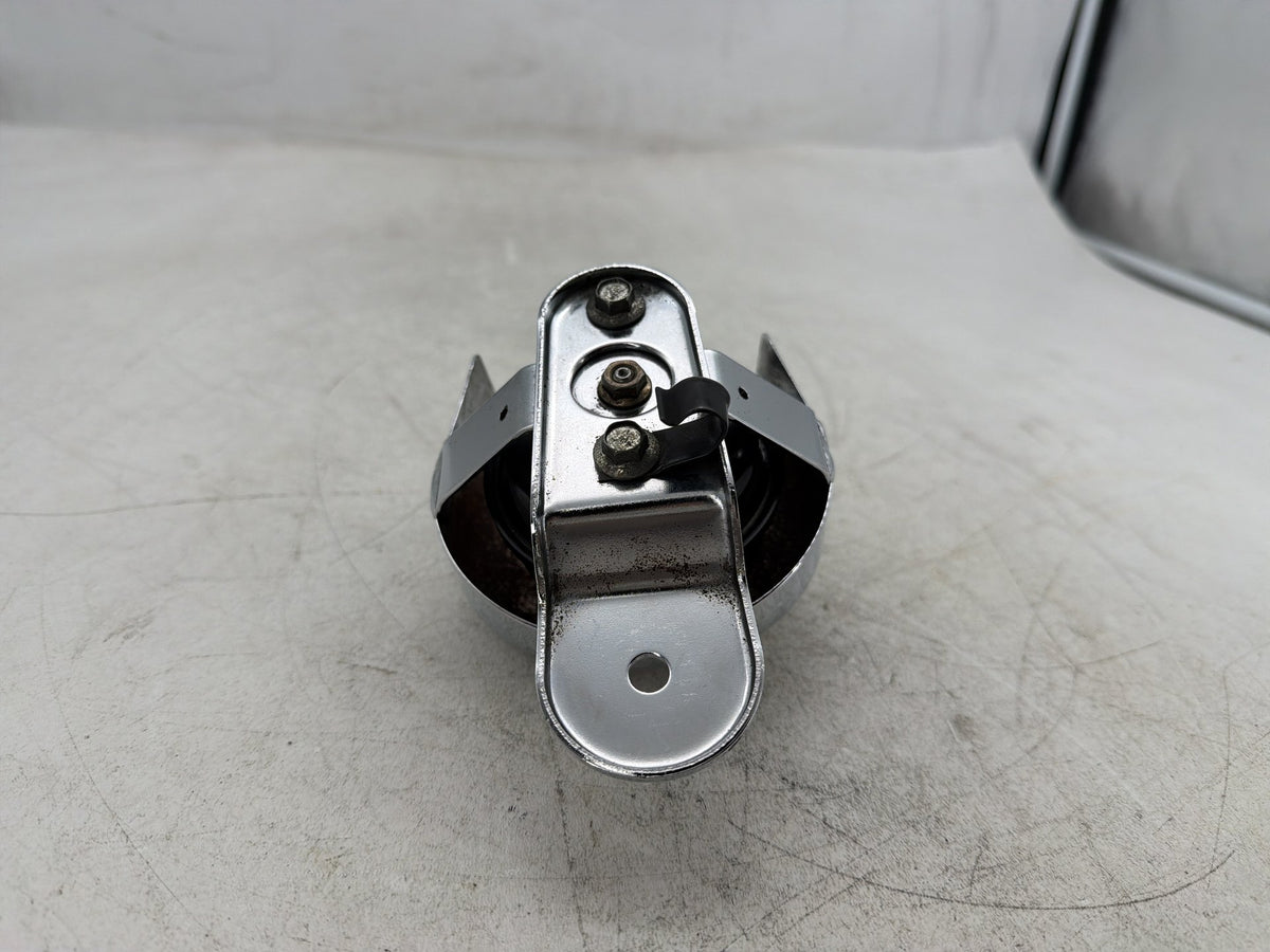 2004 Harley Heritage Softail Classic FLSTCI OEM Horn Signal Klaxon Chrome Cover