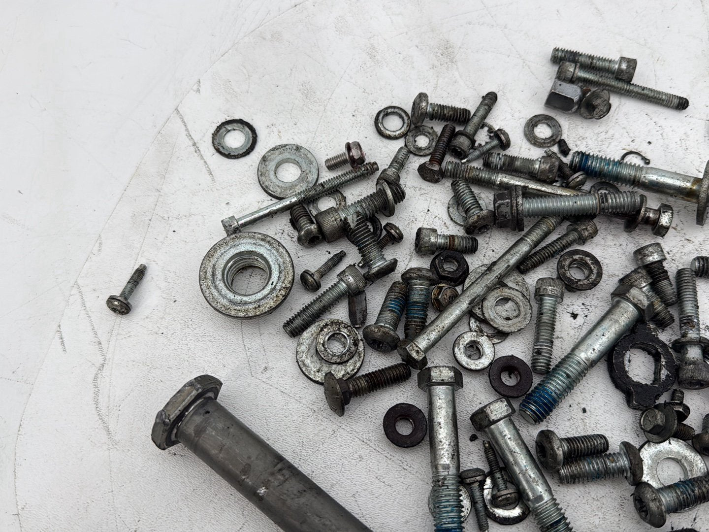 1999 - 2006 Harley-Davidson Dyna Super Glide Hardware Bolts Nuts & Brackets