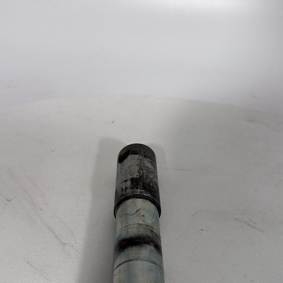1999 - 2006 Harley-Davidson Touring Electra Glide Classic Front Wheel Axle Bolt Shaft 43364-00