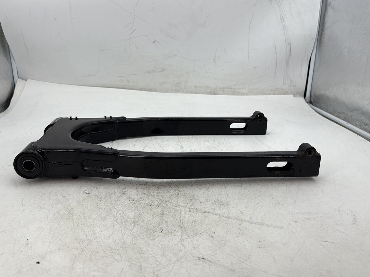 1996 Harley Electra Glide Touring FLHT OEM Rear Fork Swingarm Swing Arm