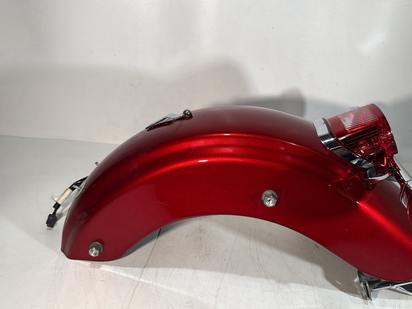 2008 - 2016 Harley-Davidson Touring Electra Glide Ultra Rear Wheel Fender & Turn Signals Bar 59579-09