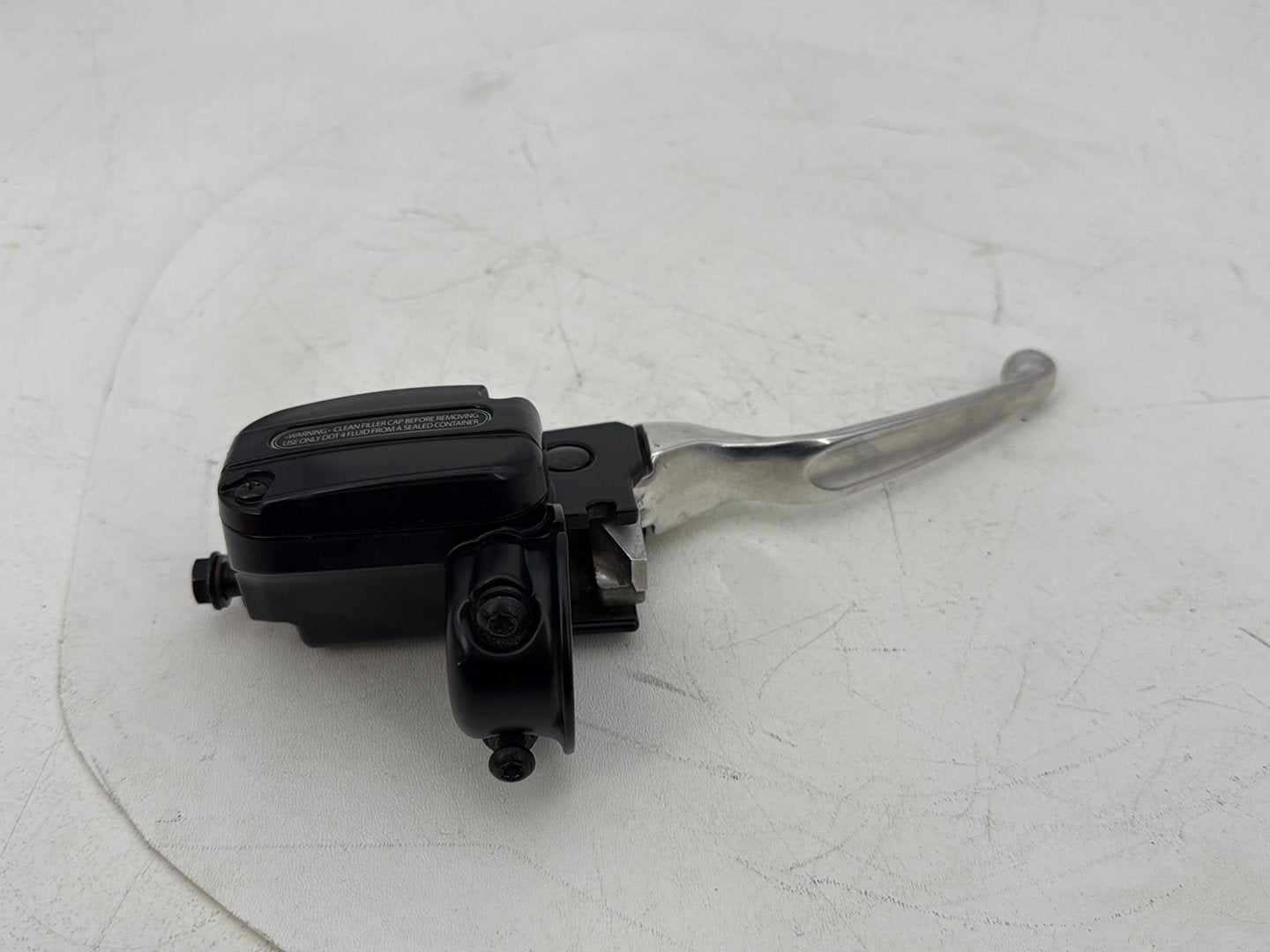 2019 - 2023 Harley-Davidson Touring Street Glide Front Brake Lever Master Cylinder Reservoir 44551-08E