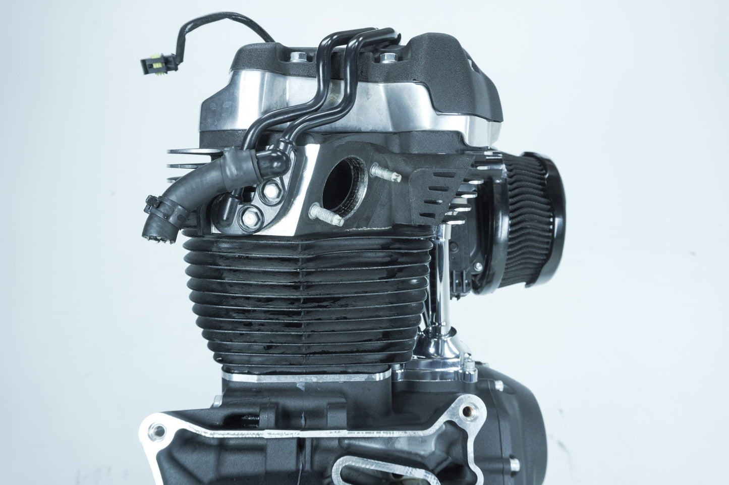 2018 - 2025 Harley-Davidson Softail Street Bob EFI Milwaukee M8 107 Engine Motor 16200386