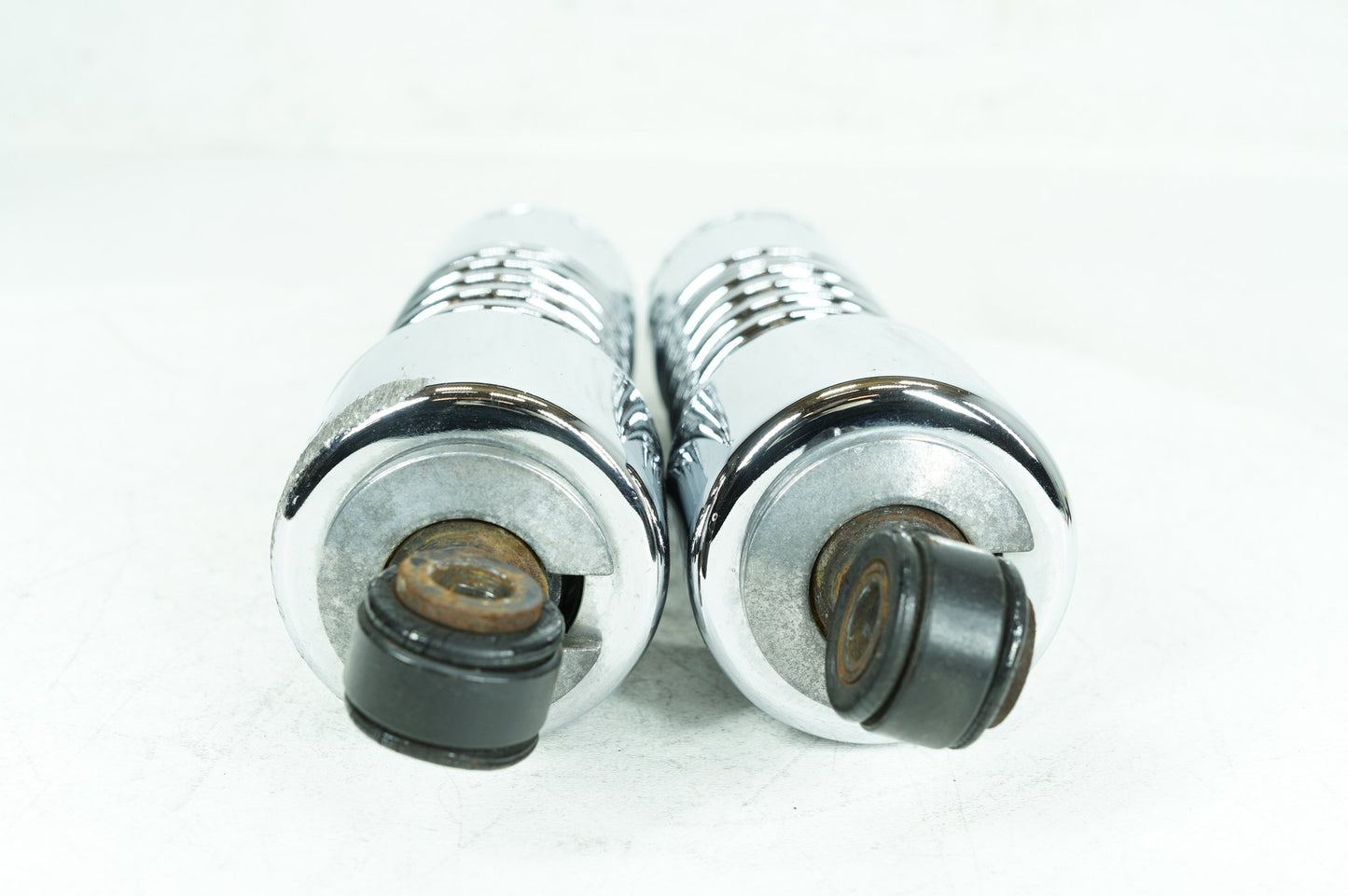 2004 - 2013 Harley-Davidson Sportster Base 883 Rear Left Right Shock Absorbers  	54566-04
