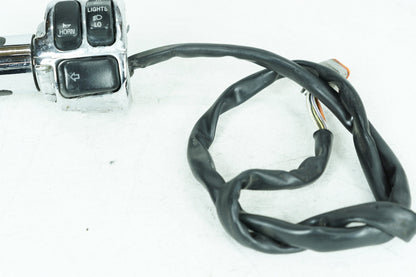 1999 - 2006 Harley-Davidson Softail Fat Boy Left Turn Signal Headlight Switches Controls  	71685-06A