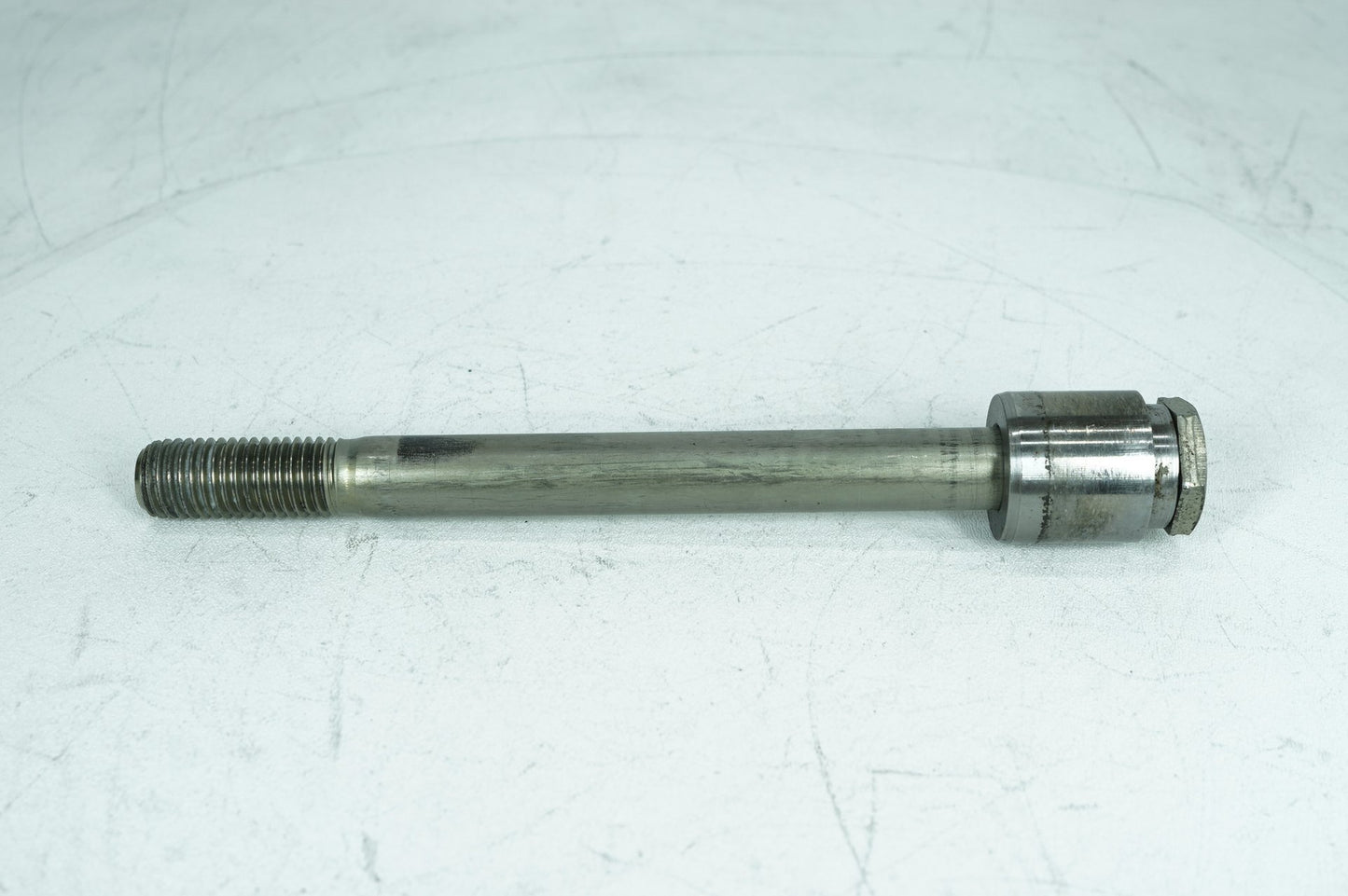 2007 - 2017 Harley-Davidson Dyna Wide Glide Rear Fork Swingarm Pivot Bolt Shaft 47641-06