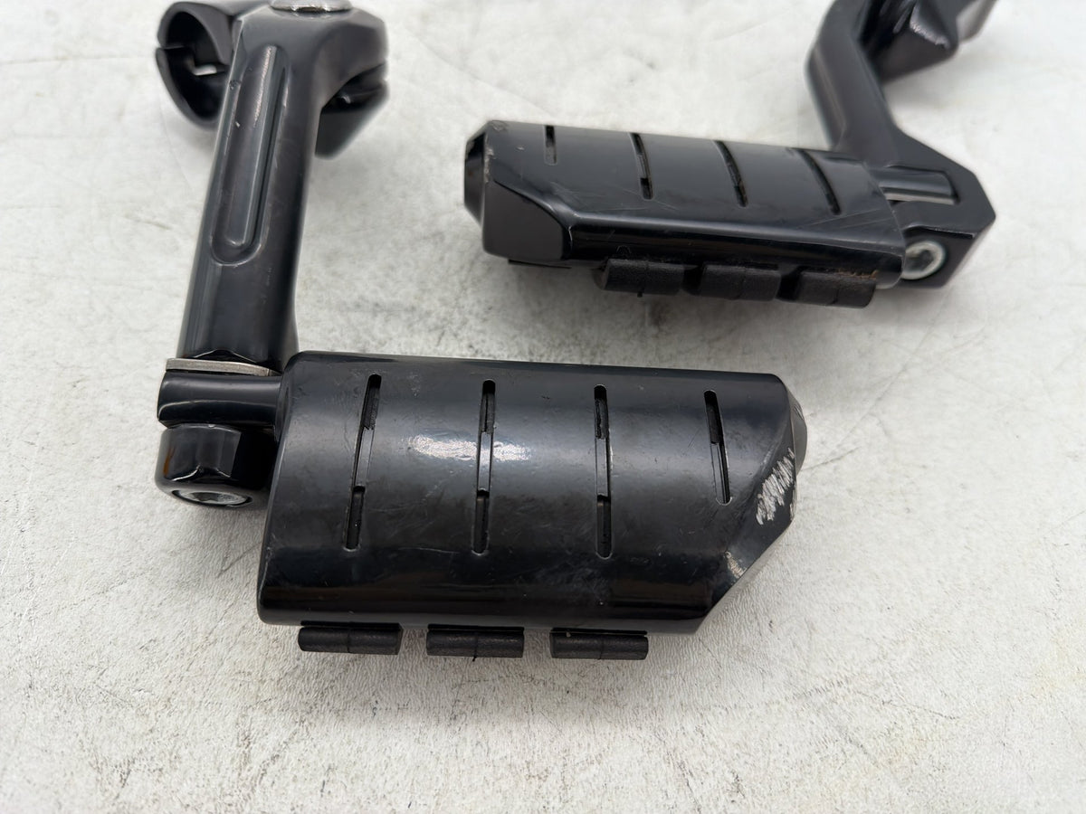 2010 Harley Road King Touring Police OEM Front Right Left Highway Foot Pegs