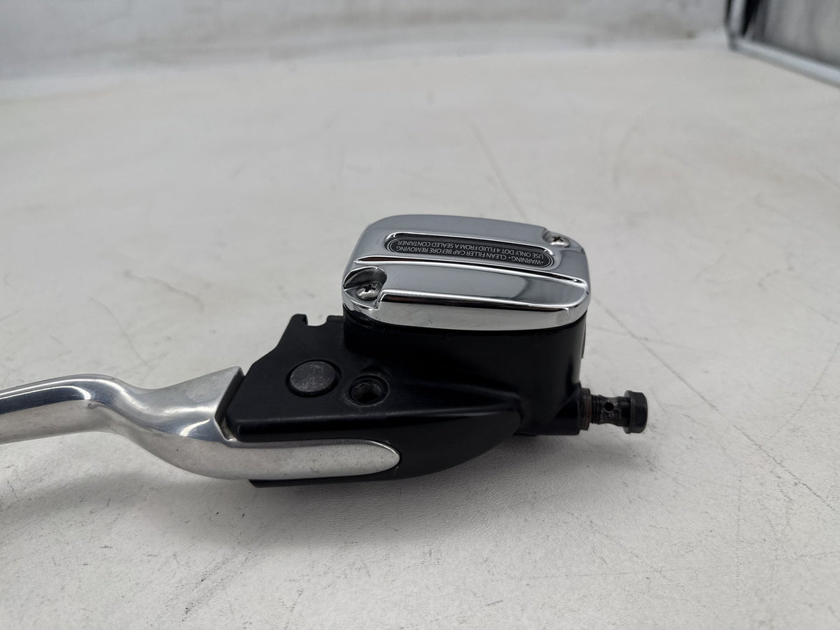 09 Harley Electra Glide Touring OEM Front Right Brake Lever Master Cylinder
