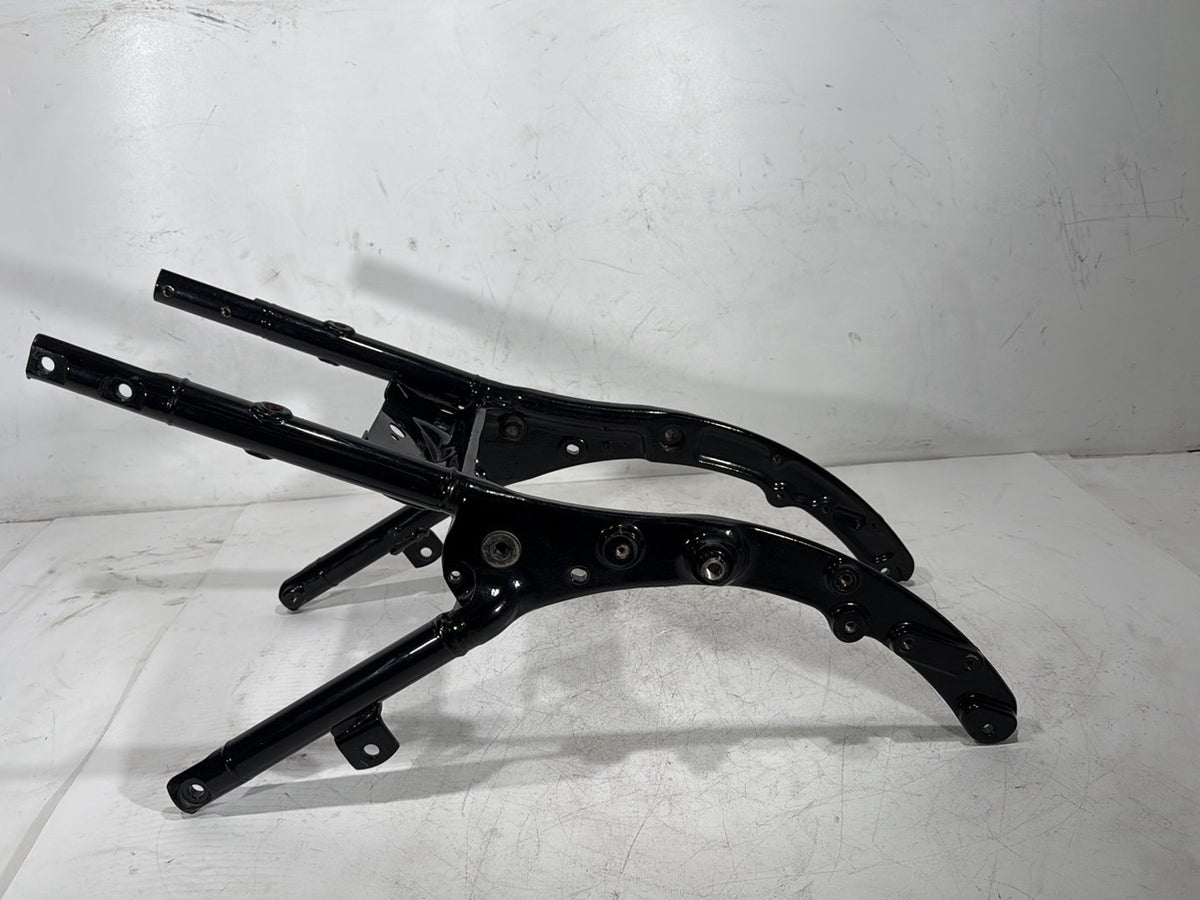2010 Harley Street Glide Touring FLHX OEM Rear Sub Frame Subframe Tail Rail