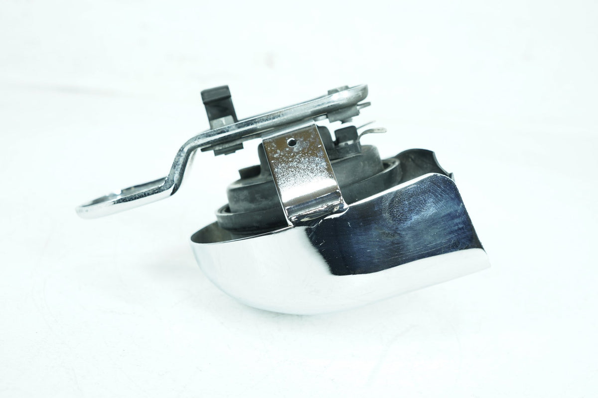 2006 Harley Dyna FXDBI Street Bob OEM Horn Signal Klaxon Chrome Cover