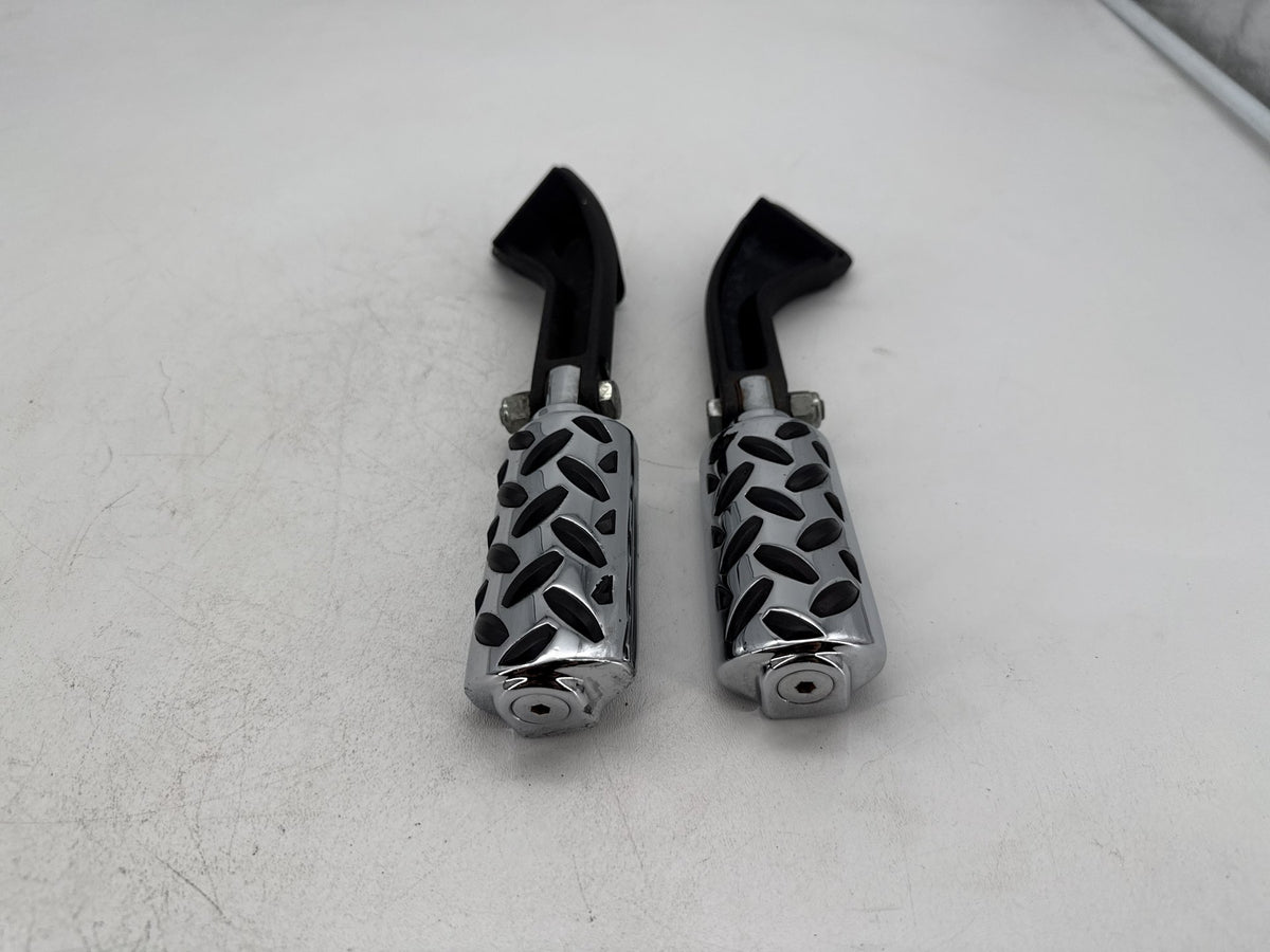 2007 Harley Dyna Super Glide FXD OEM Passenger Left & Right Foot Pegs