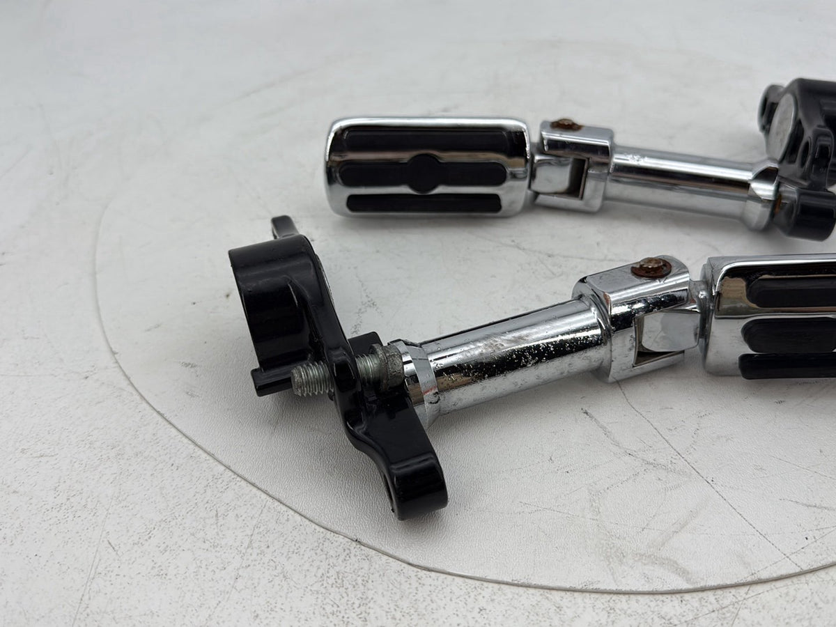 2008 Harley Touring Electra Glide Ultra OEM Passenger Left & Right Foot Pegs