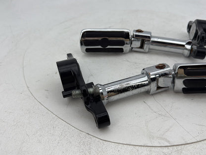 2008 Harley Touring Electra Glide Ultra OEM Passenger Left &amp; Right Foot Pegs