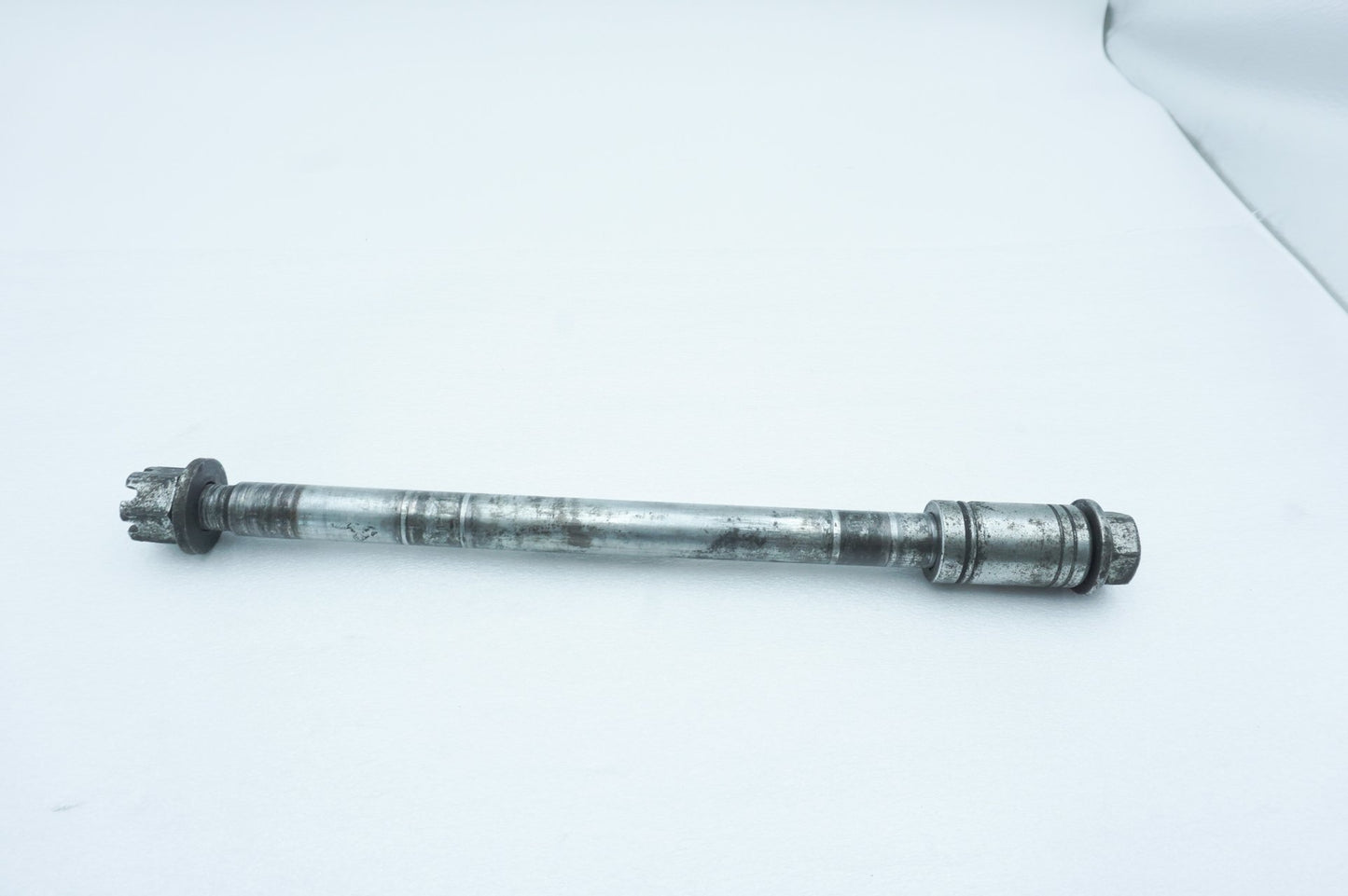 1999 - 2006 Harley-Davidson Touring Electra Ultra Rear Wheel Axle Bolt Shaft 41110-89