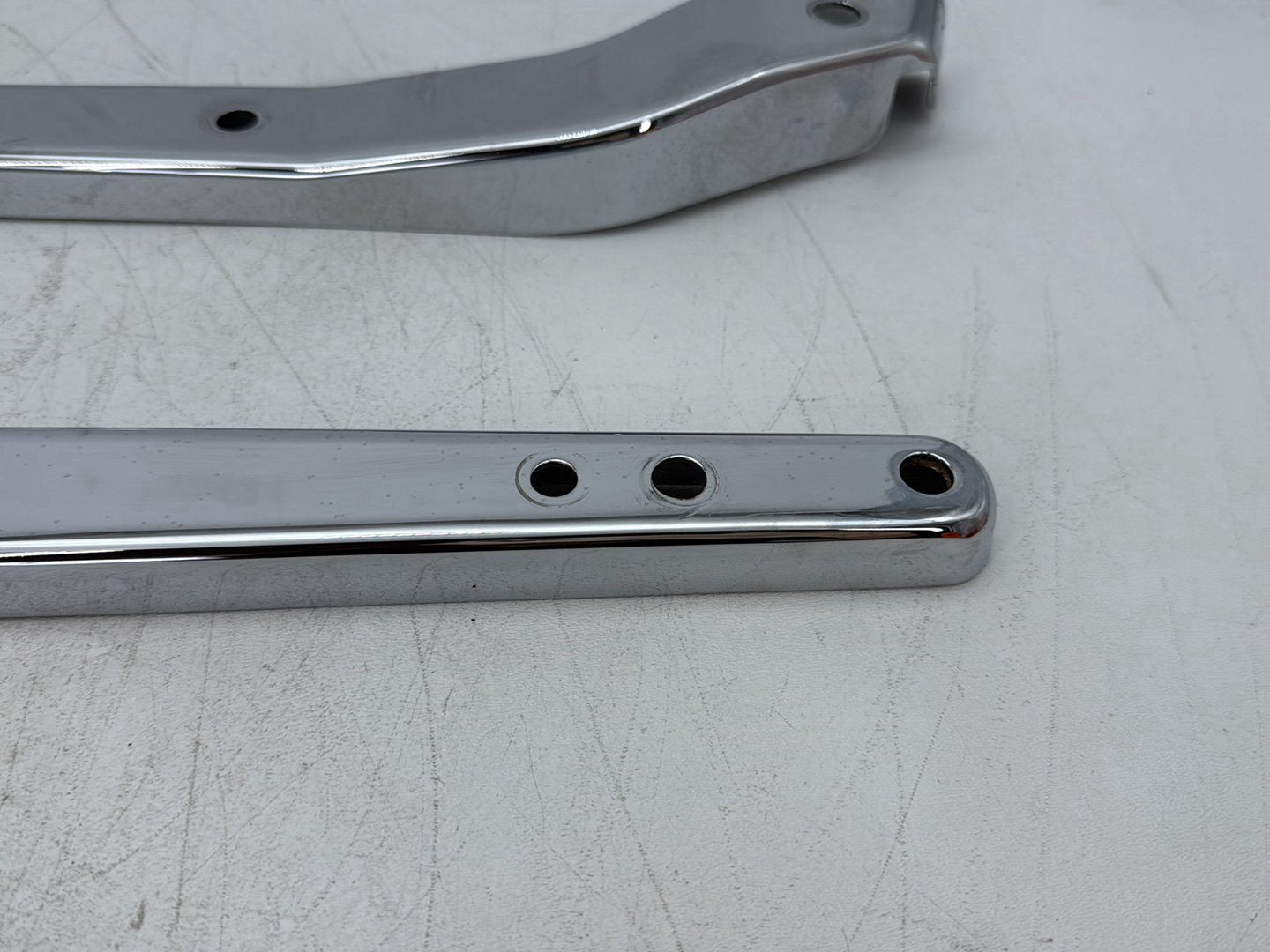 2000 Harley Dyna FXDWG Wide Glide OEM Rear Left Right Fender Struts Bracket