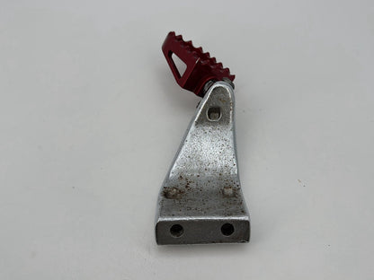 2006 - 2017 Harley-Davidson Dyna Street Bob Left Driver Foot Controls Peg Rest 50639-90A