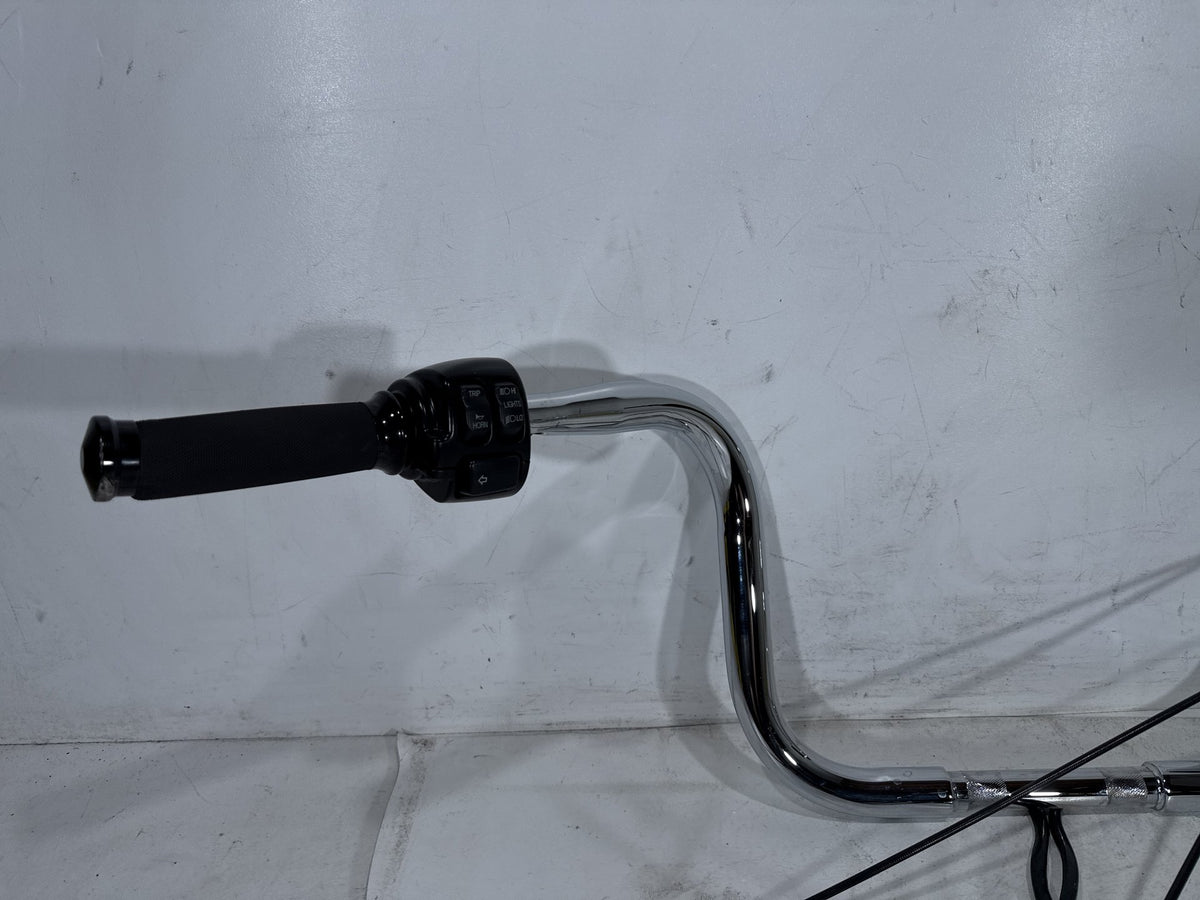 2011 Harley Softail Deluxe FLSTN OEM Handlebars Left Right Switches Controls