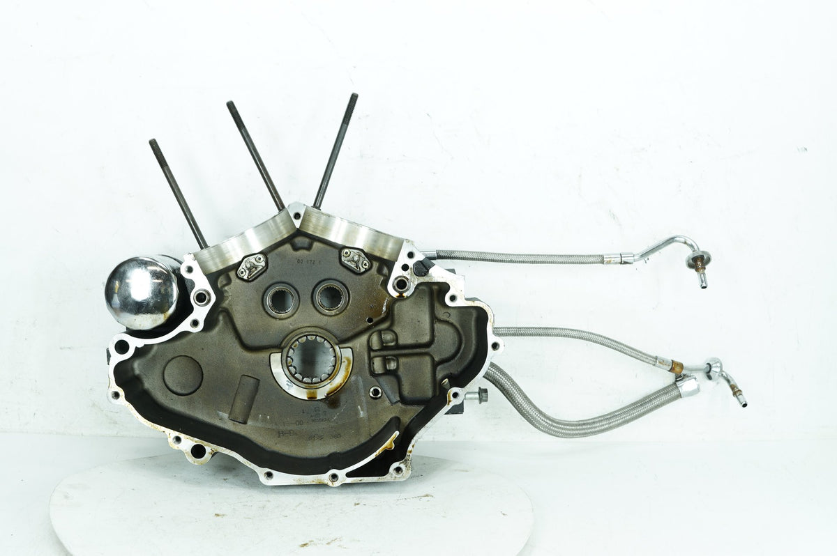 2001 Harley Softail FXSTDI Deuce OEM Crankcase Shaft Engine Motor Cover