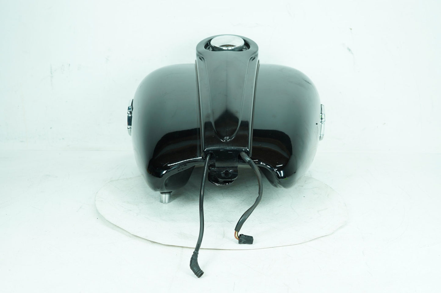 2007 - 2012 Harley-Davidson Touring Electra Glide Classic Gas Gasoline Fuel Tank Reservoir  61356-03